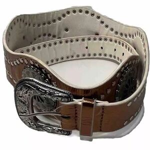 Western Cowgirl Scalloped Belt 36” Silver Buckle Nailhead Designs Gold Metallic
